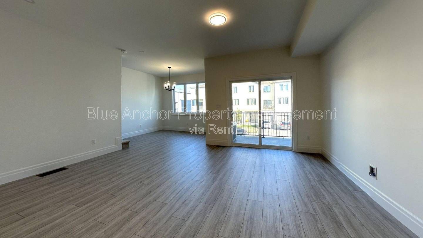 35 - Evans St Prince Edward County, Ontario, K0K2T0 property image