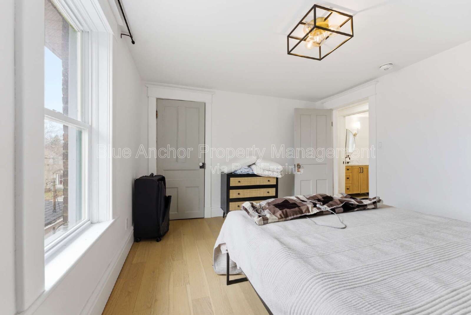 294 Foster Avenue, Belleville, ON K8N 3R5 property image