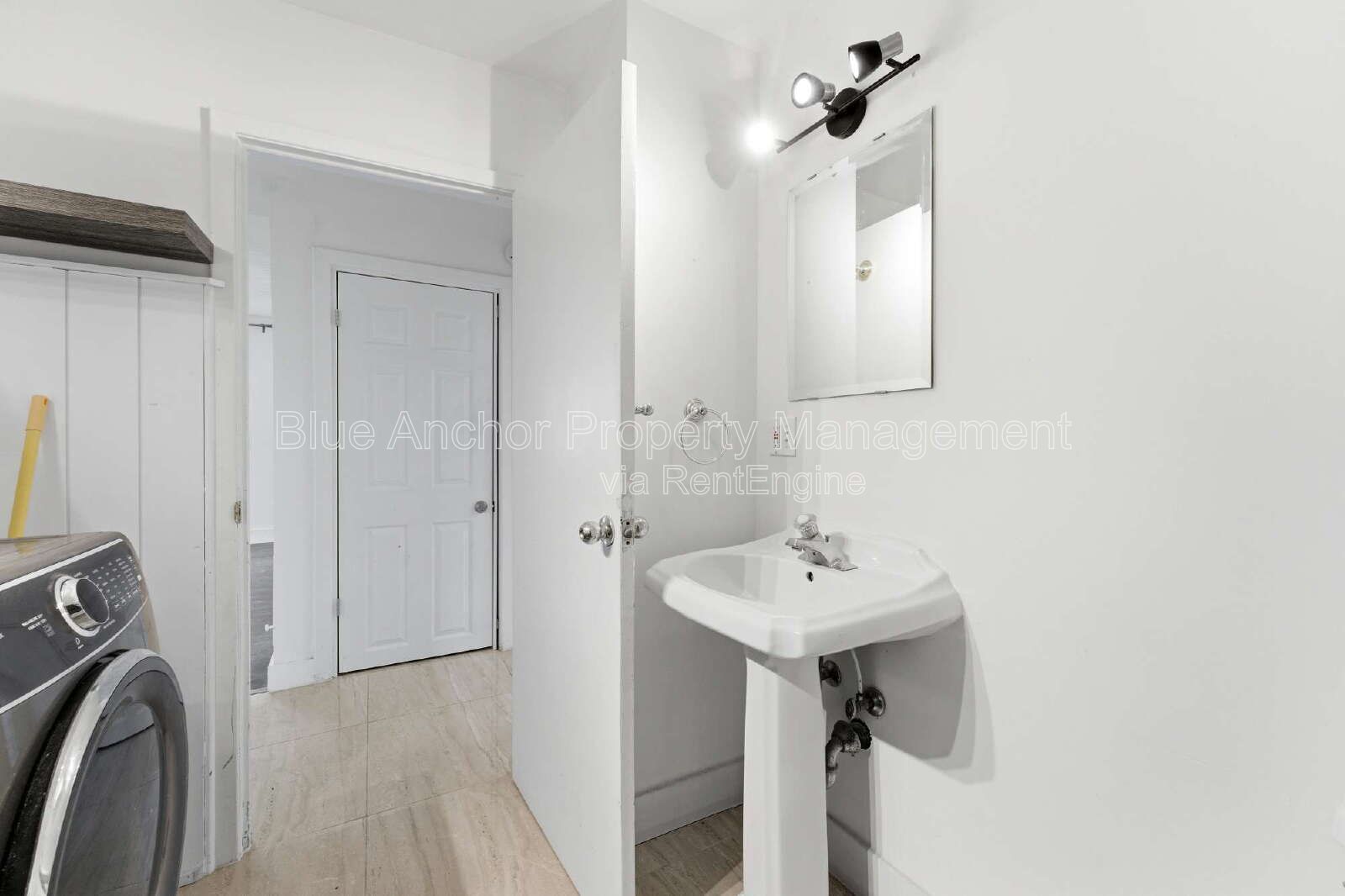 247 Macdonald Avenue Unit 1 Belleville, ON K8N 1W3 property image
